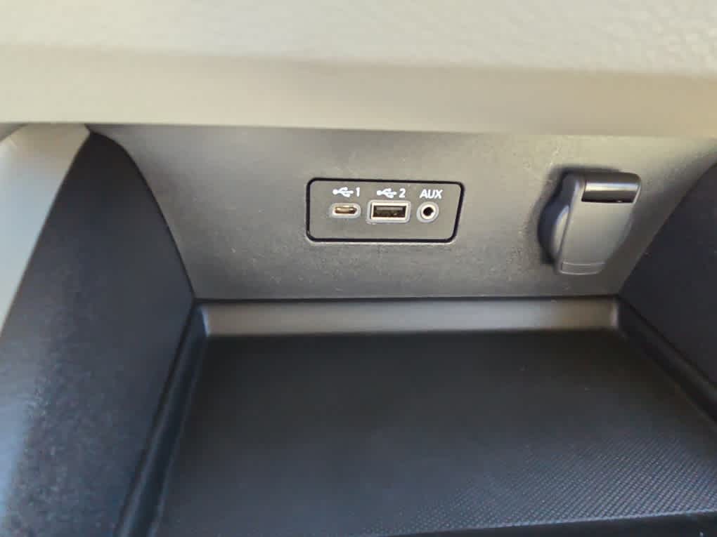 2025 Nissan Altima SV - Photo 14