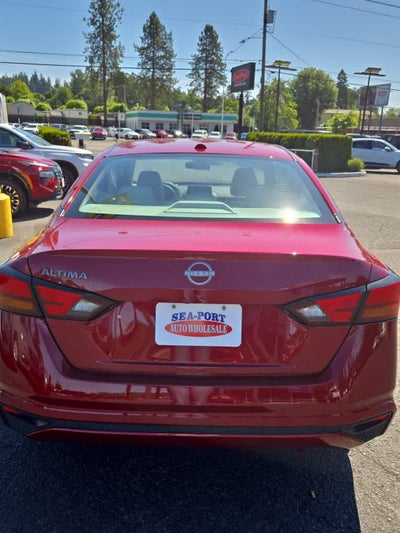 2025 Nissan Altima SV