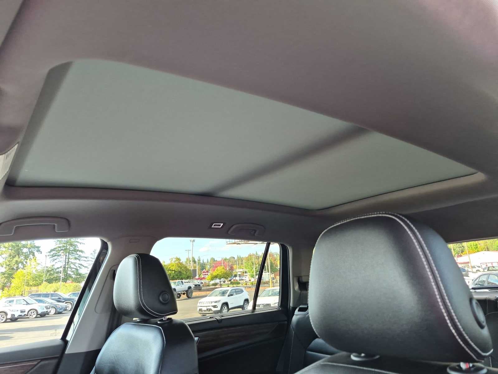 2025 Volkswagen Atlas 2.0T SEL