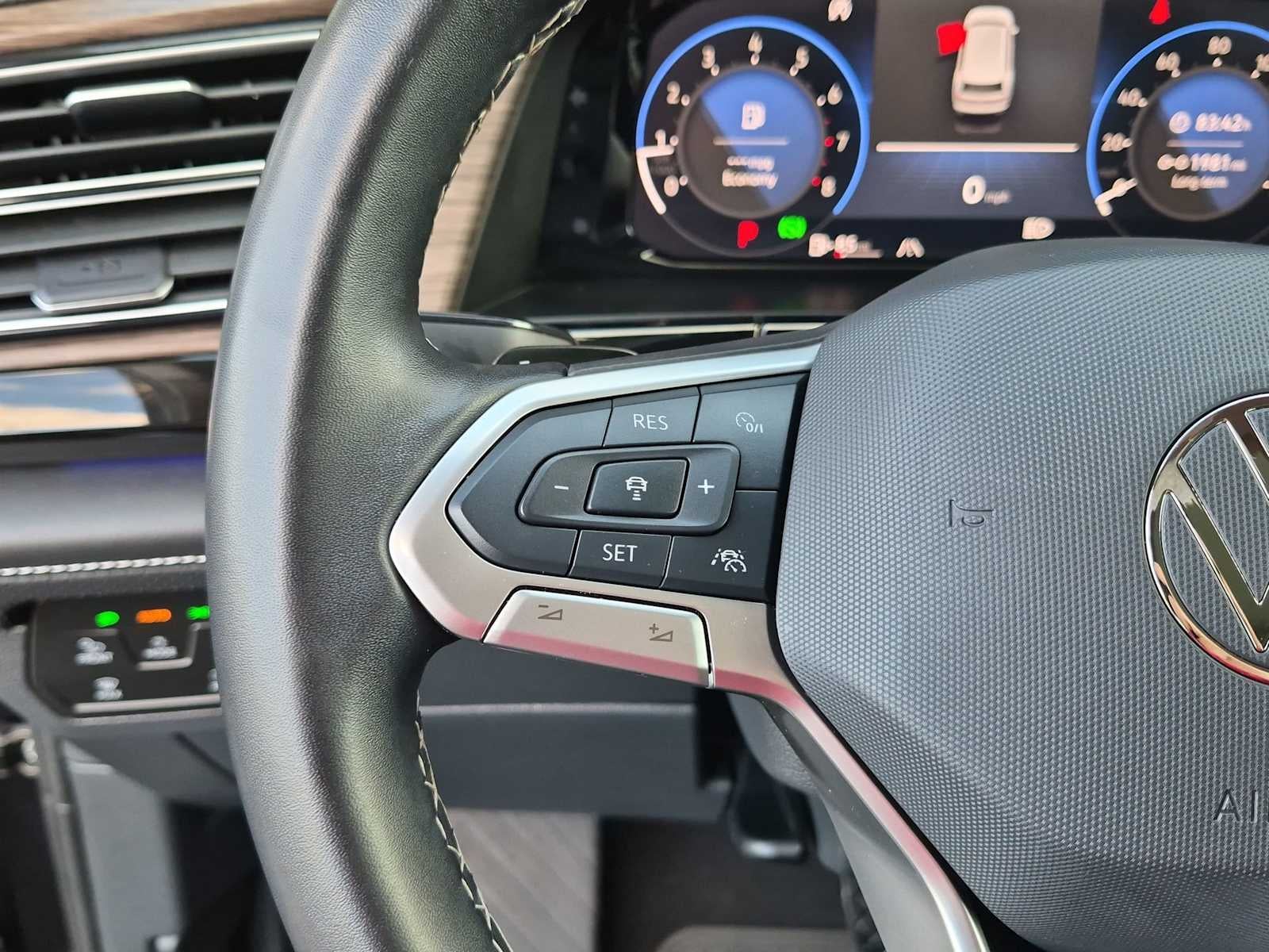 2025 Volkswagen Atlas 2.0T SEL