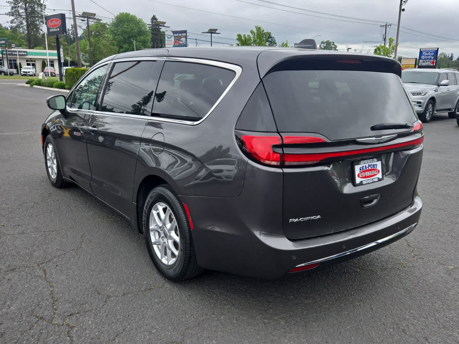 2023 Chrysler Pacifica Touring L
