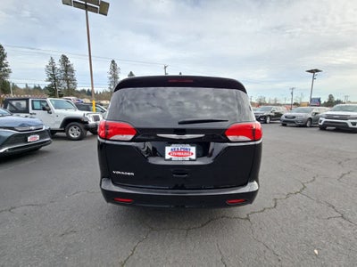 2024 Chrysler Voyager LX