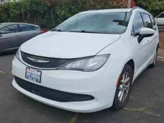 2021 Chrysler Voyager LXI