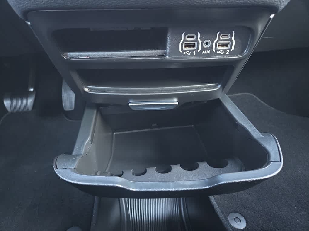 2023 Chrysler Pacifica Touring