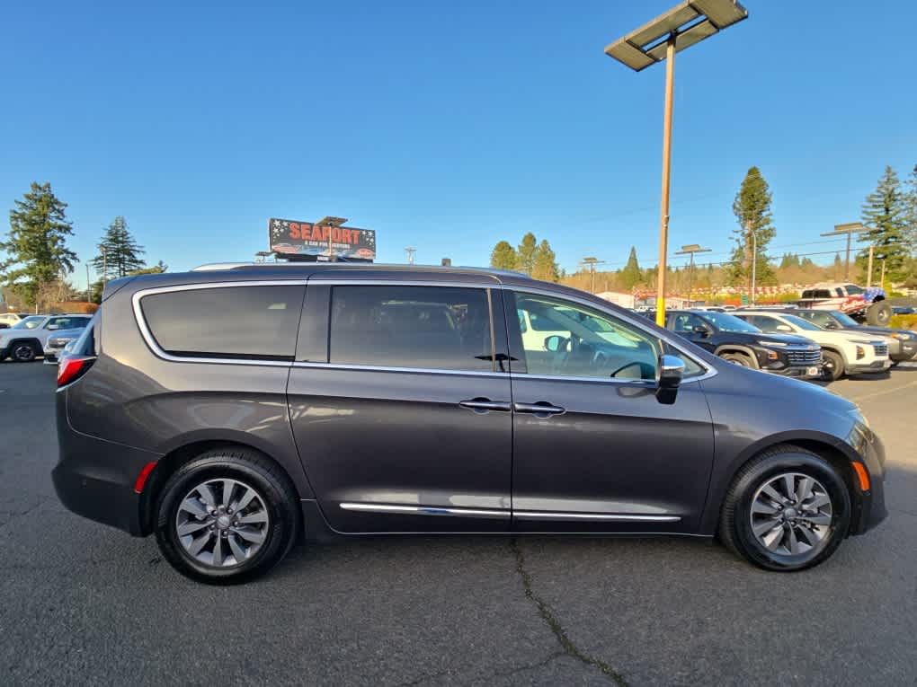 2019 Chrysler Pacifica Hybrid Limited