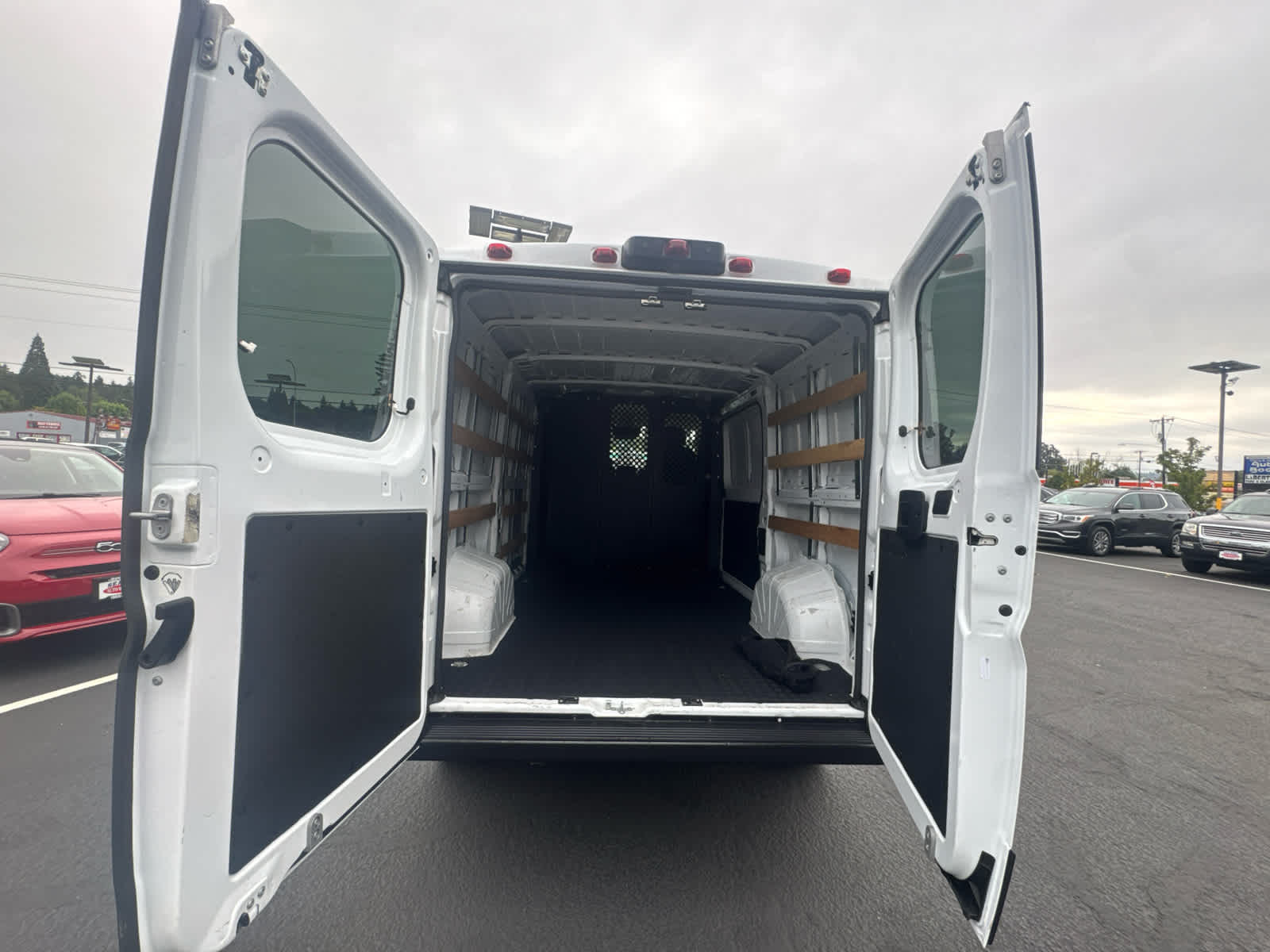 2025 RAM ProMaster Cargo Van Tradesman