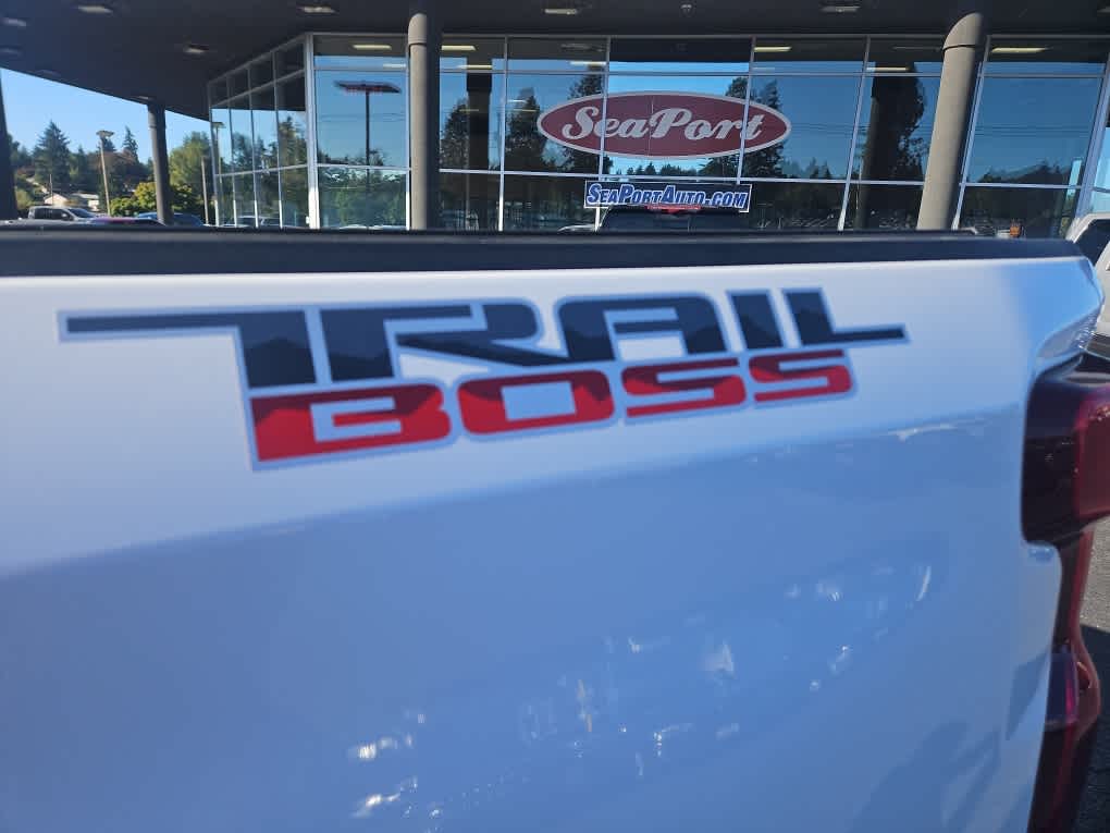 2020 Chevrolet Silverado 1500 Custom Trail Boss