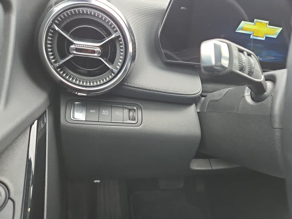 2025 Chevrolet Equinox AWD LT