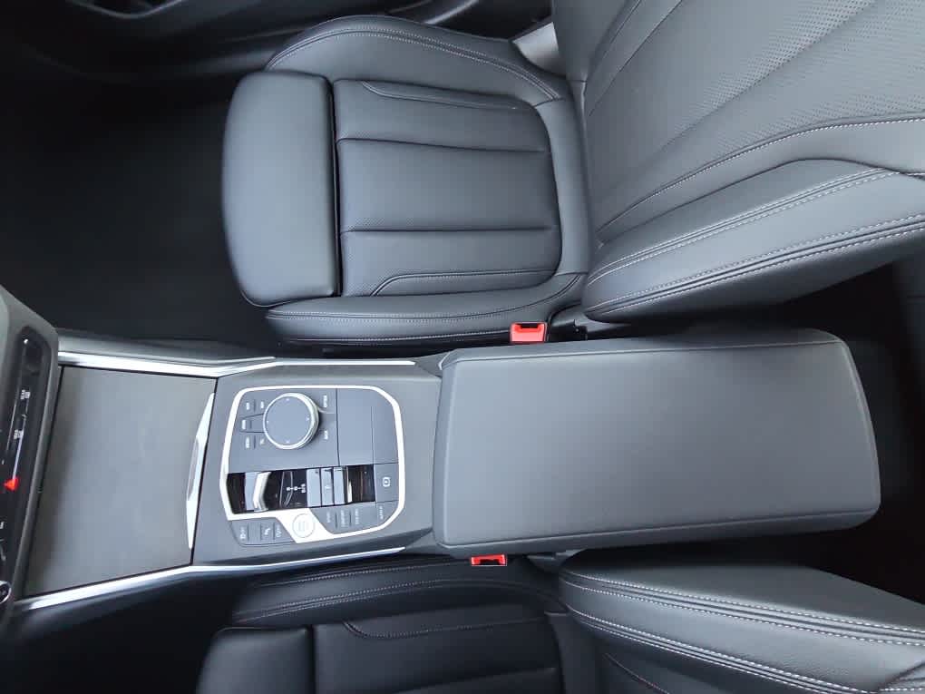 2024 BMW 3 Series 330i