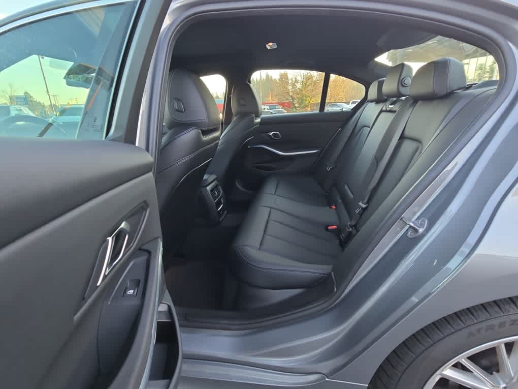 2024 BMW 3 Series 330i