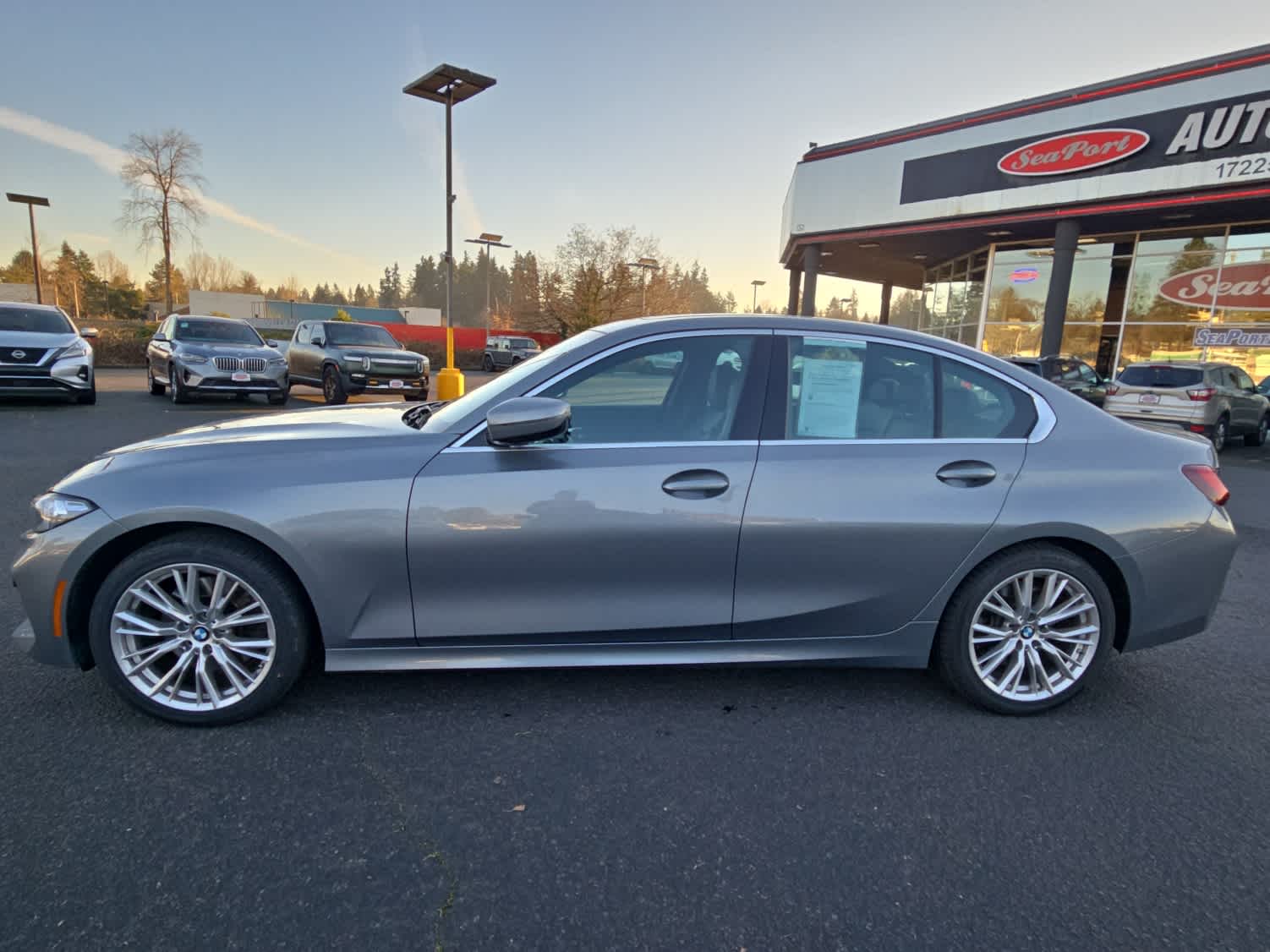 2024 BMW 3 Series 330i