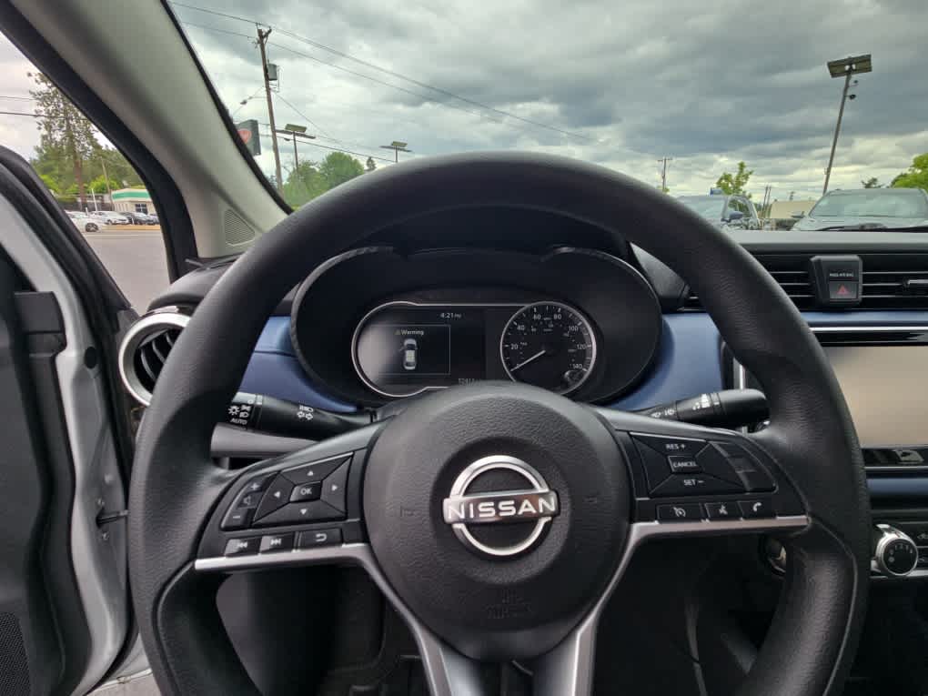 2023 Nissan Versa SV