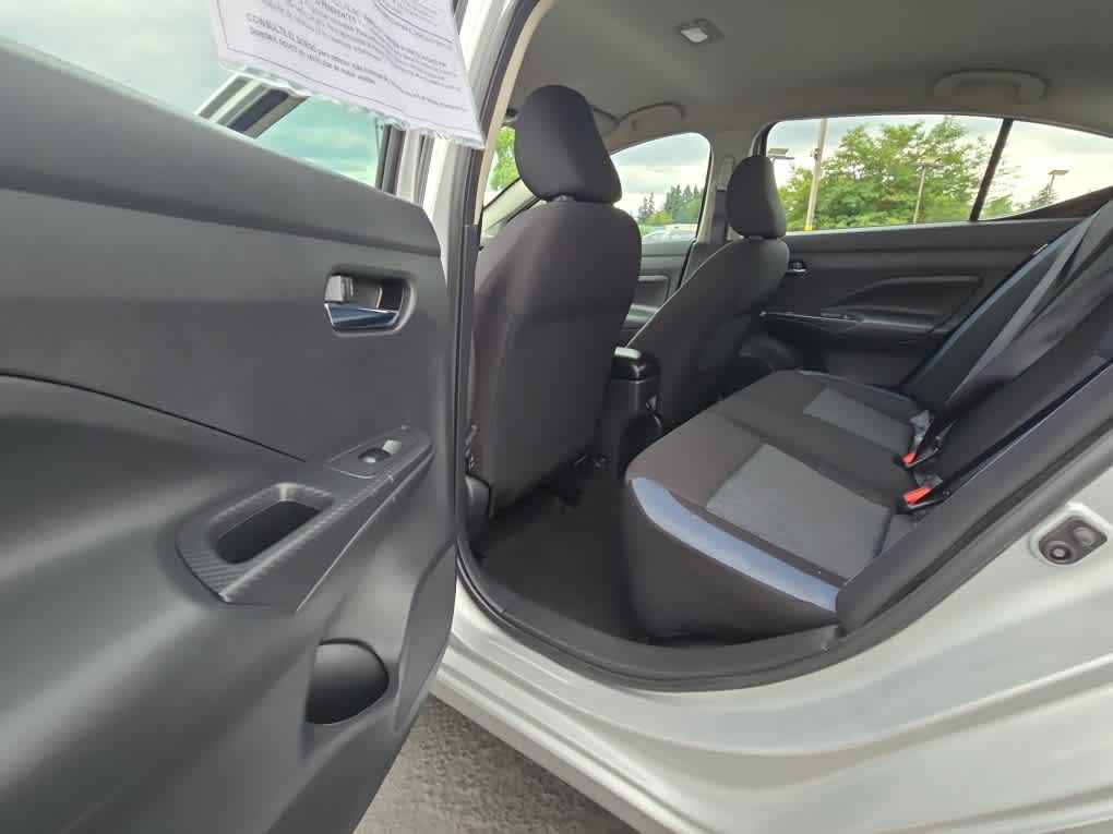 2023 Nissan Versa SV