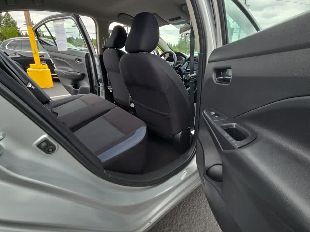 2023 Nissan Versa SV