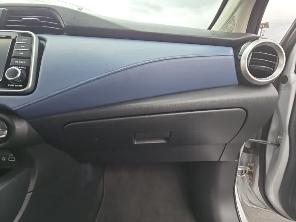 2023 Nissan Versa SV