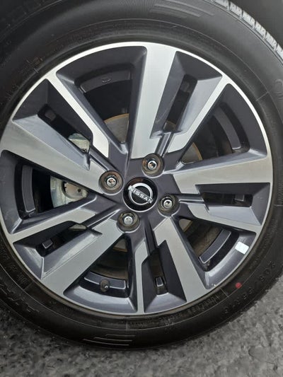 2023 Nissan Versa SV
