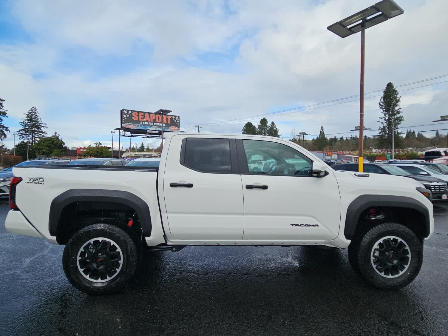 2025 Toyota Tacoma TRD Off Road Hybrid