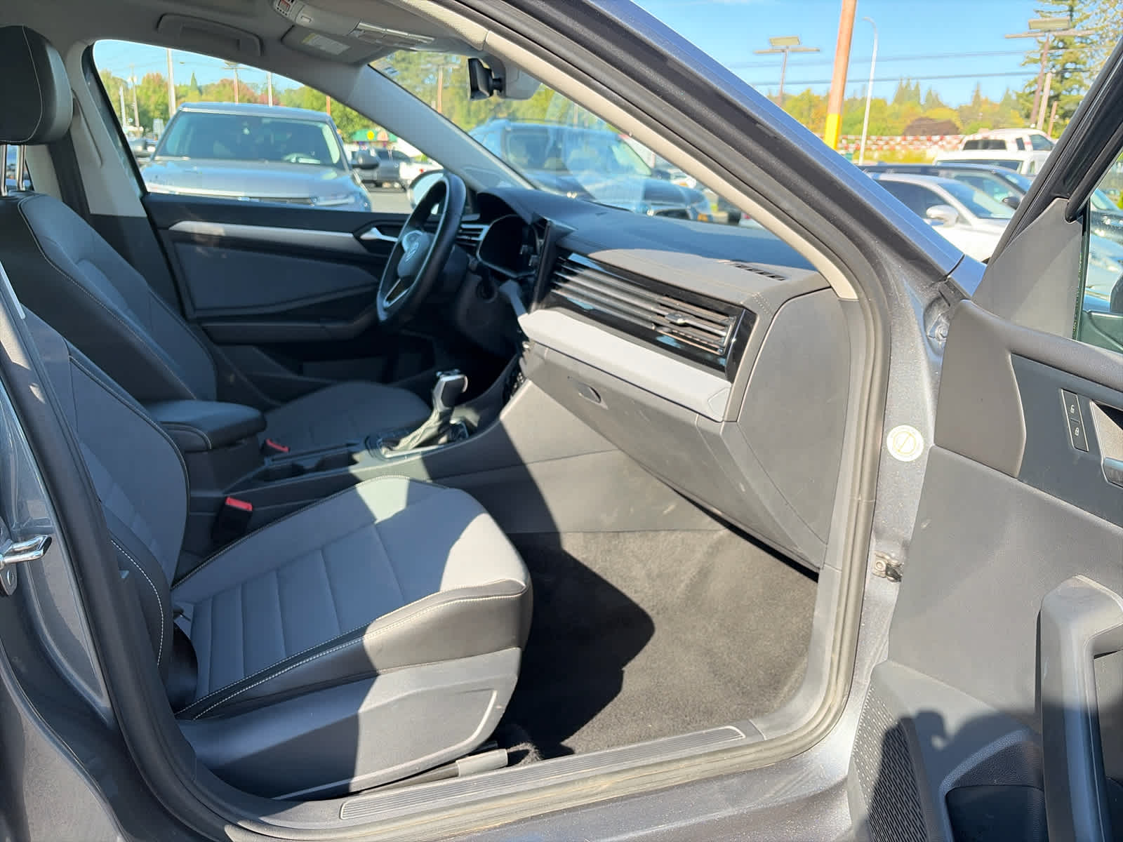 2025 Volkswagen Jetta SE