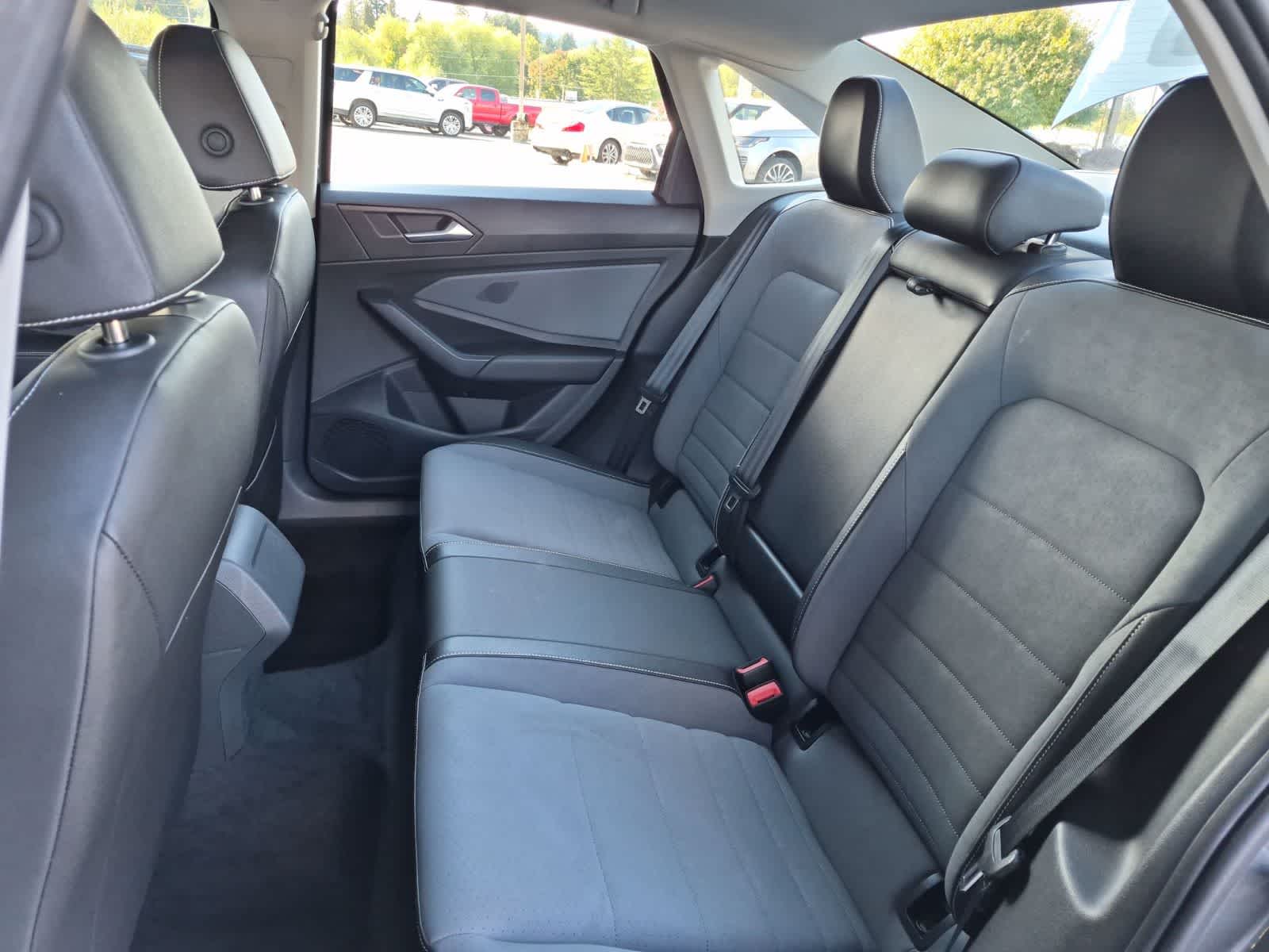 2025 Volkswagen Jetta SE