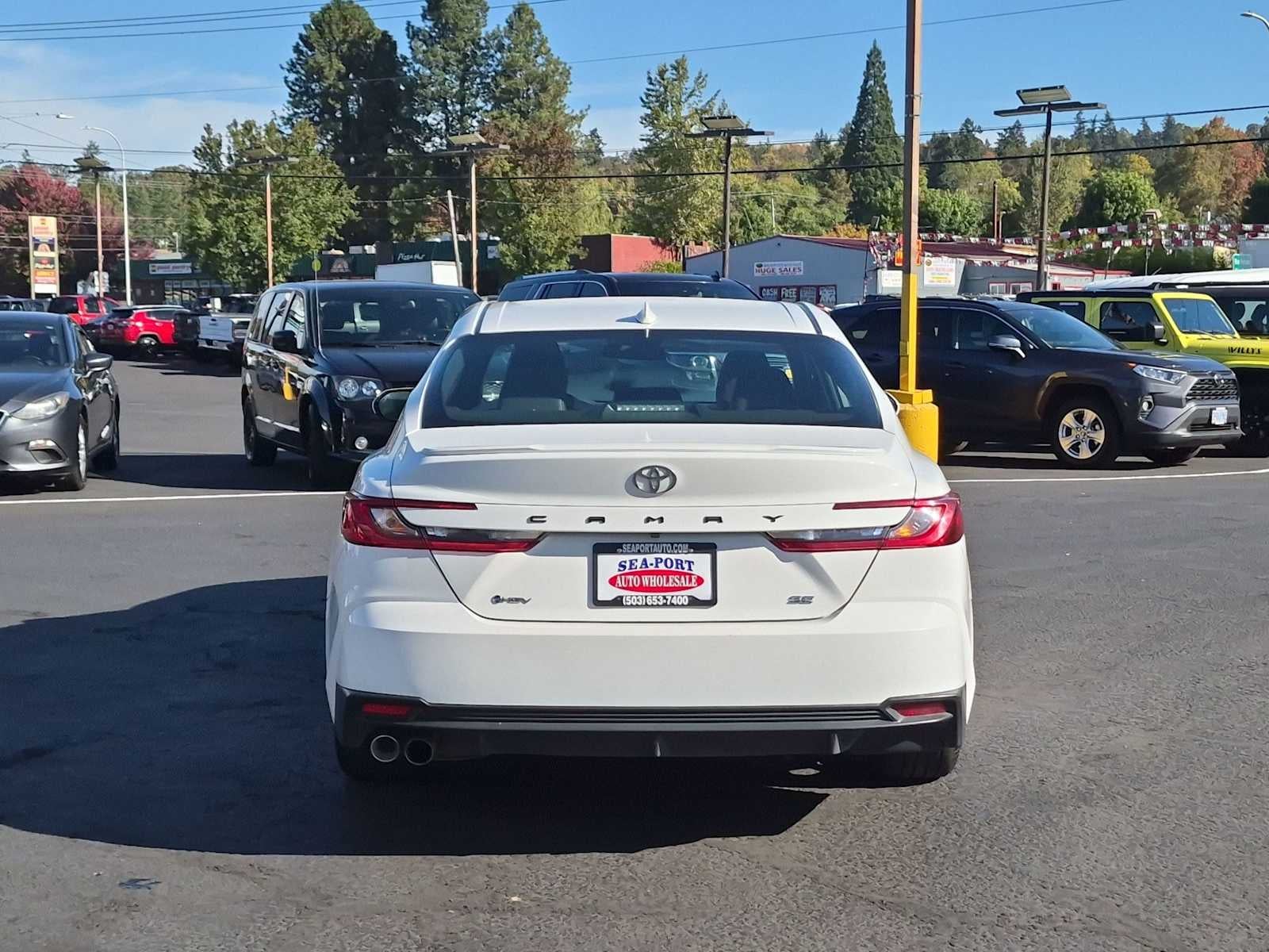2025 Toyota Camry SE