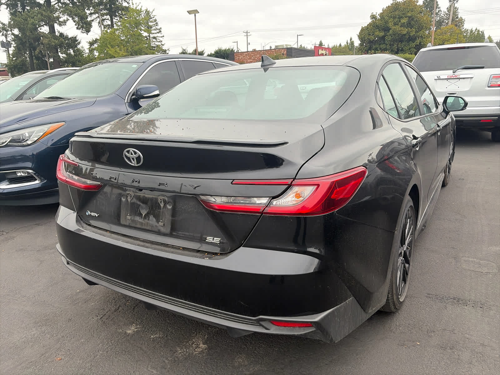 2025 Toyota Camry SE