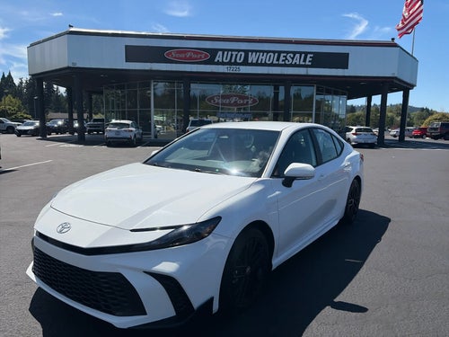 2025 Toyota Camry SE