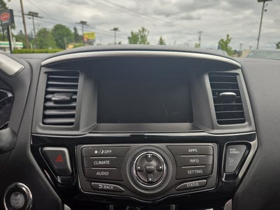 2017 Nissan Pathfinder SV