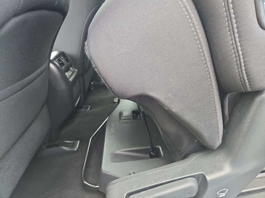 2017 Nissan Pathfinder SV