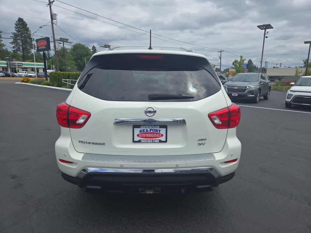 2017 Nissan Pathfinder SV