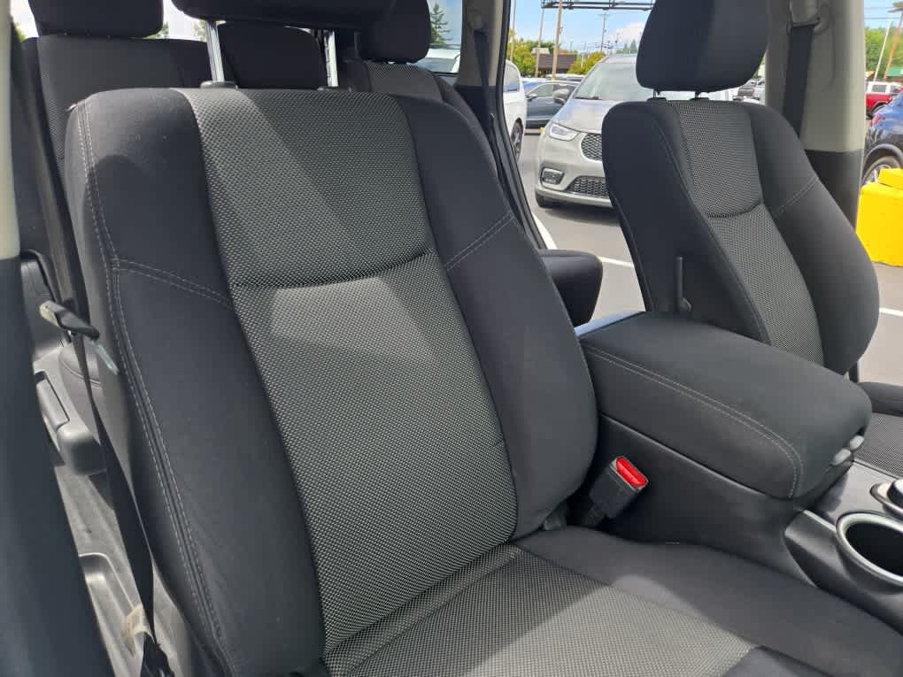 2017 Nissan Pathfinder SV