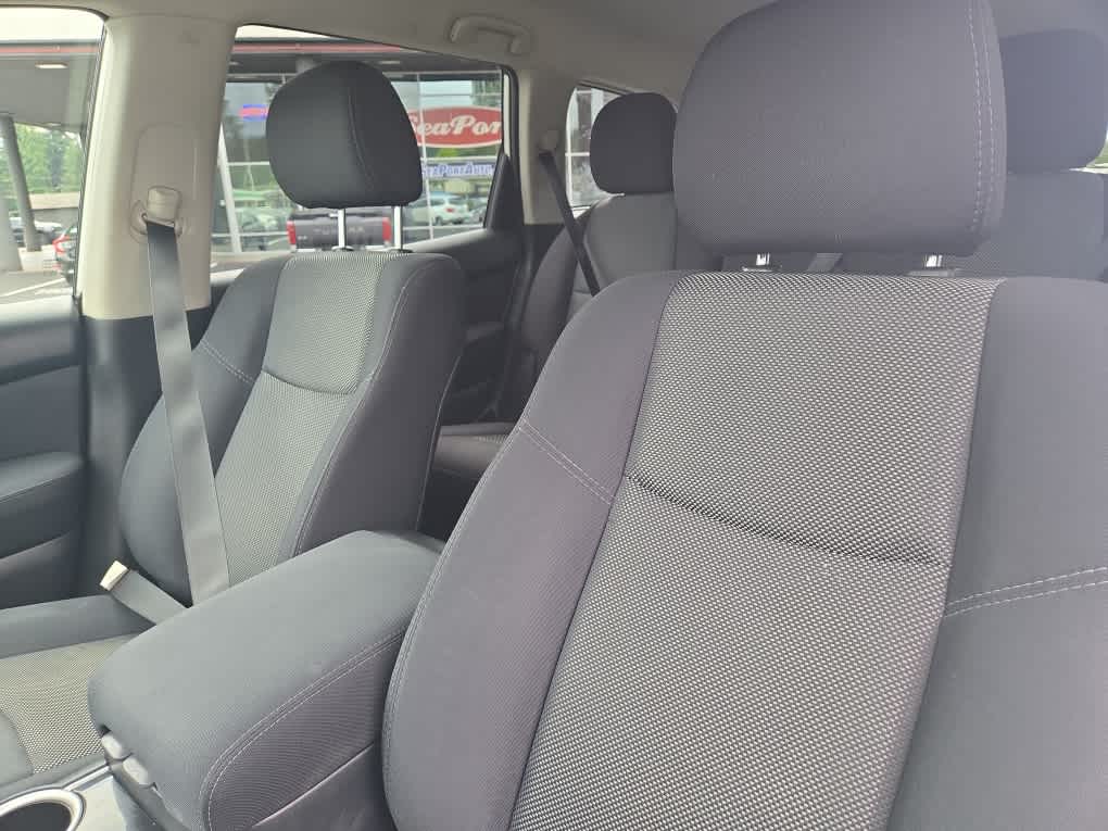 2017 Nissan Pathfinder SV