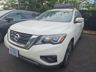 2017 Nissan Pathfinder SV