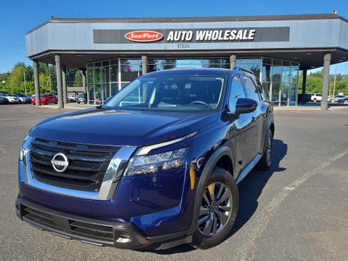 2025 Nissan Pathfinder SV