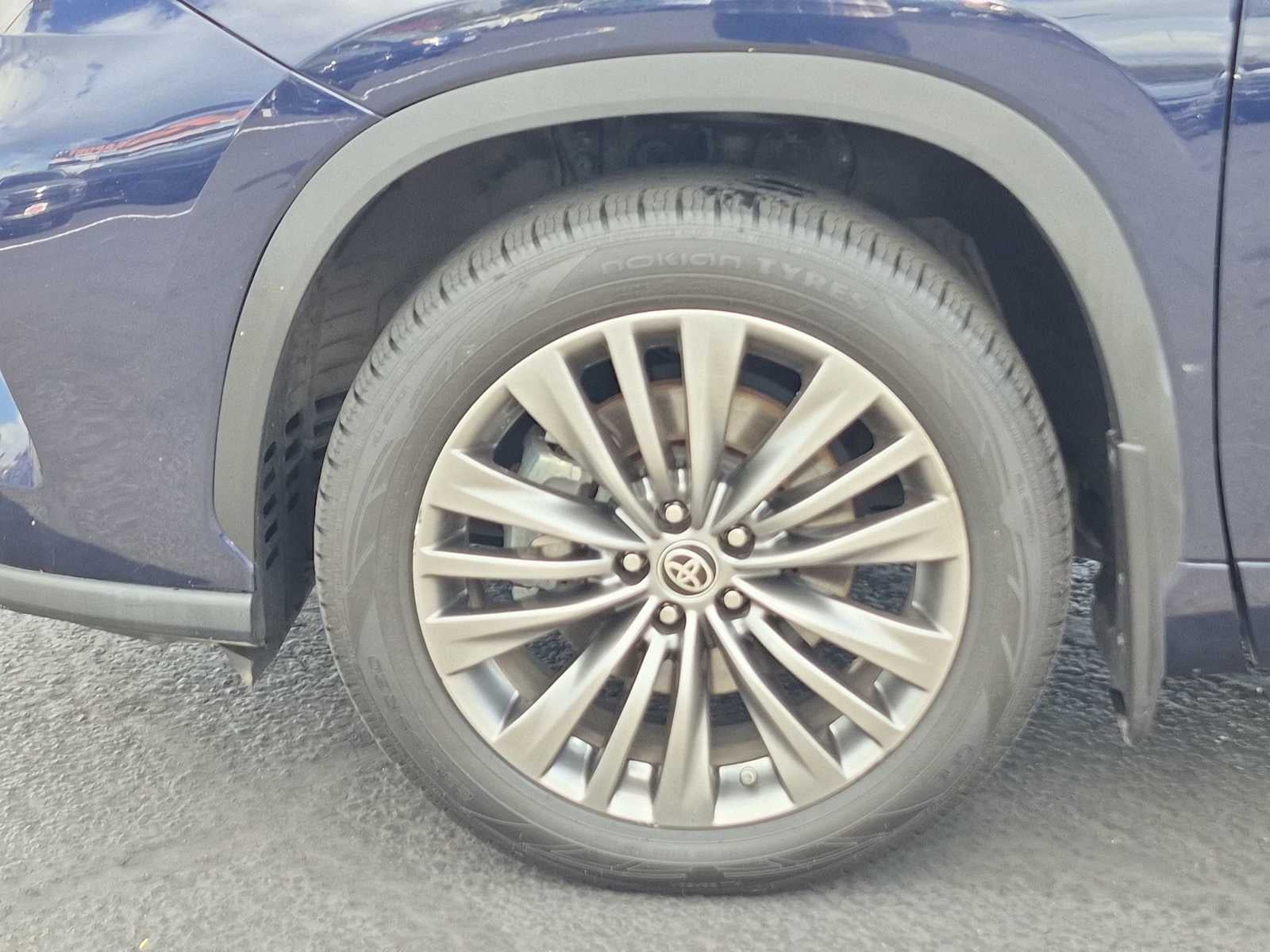 2020 Toyota Highlander Hybrid Platinum