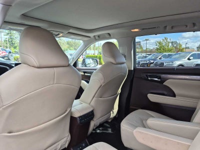 2020 Toyota Highlander Hybrid Platinum