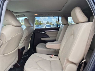 2020 Toyota Highlander Hybrid Platinum