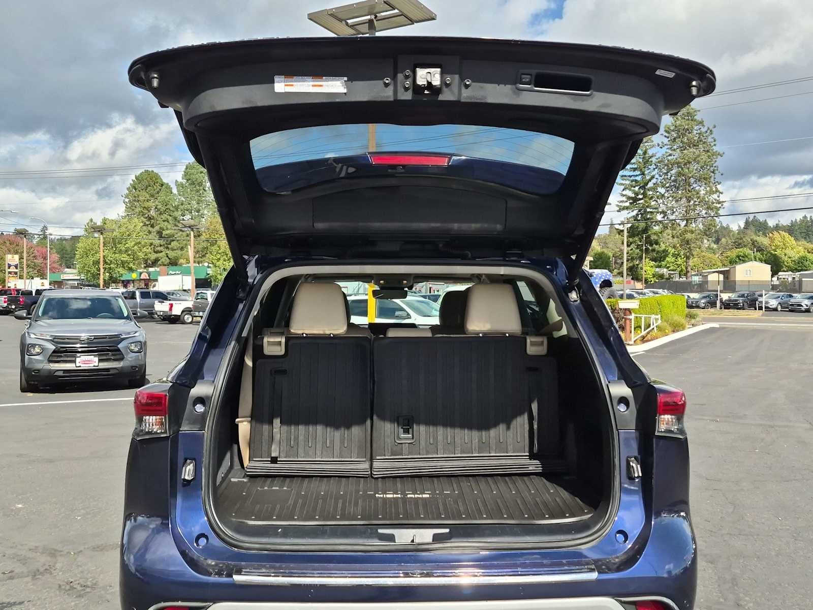 2020 Toyota Highlander Hybrid Platinum