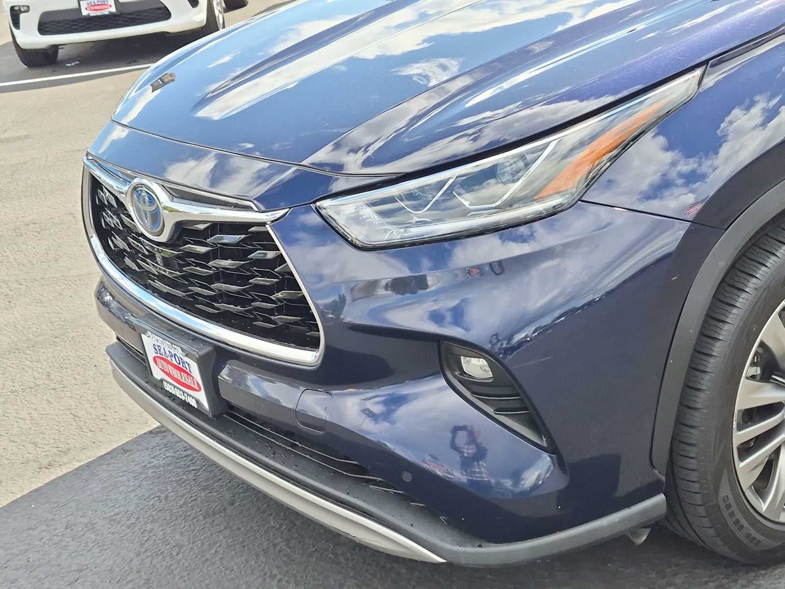 2020 Toyota Highlander Hybrid Platinum