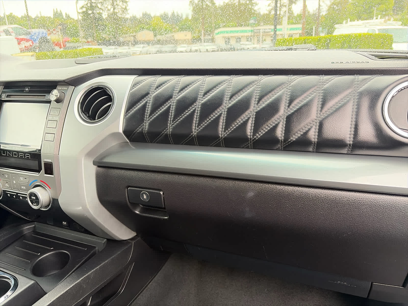 2014 Toyota Tundra Platinum