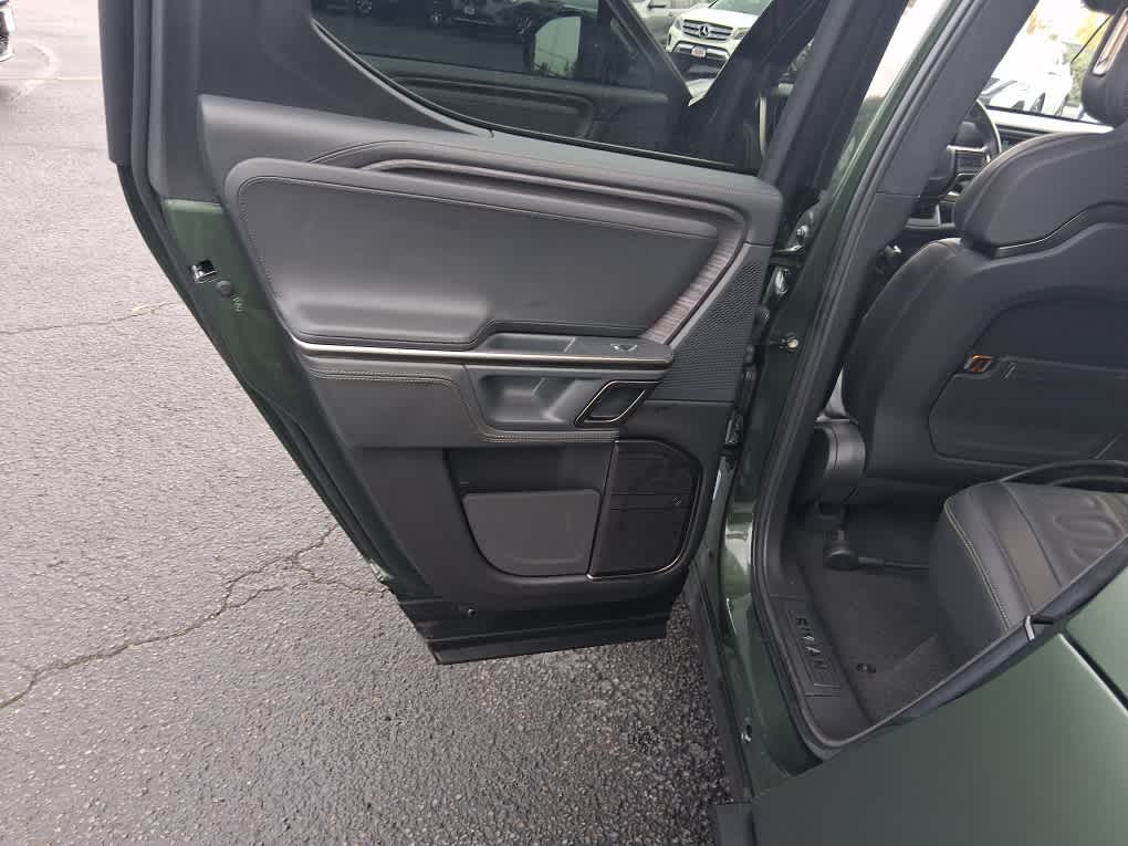 2024 Rivian R1T Adventure