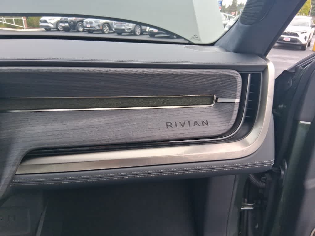 2024 Rivian R1T Adventure