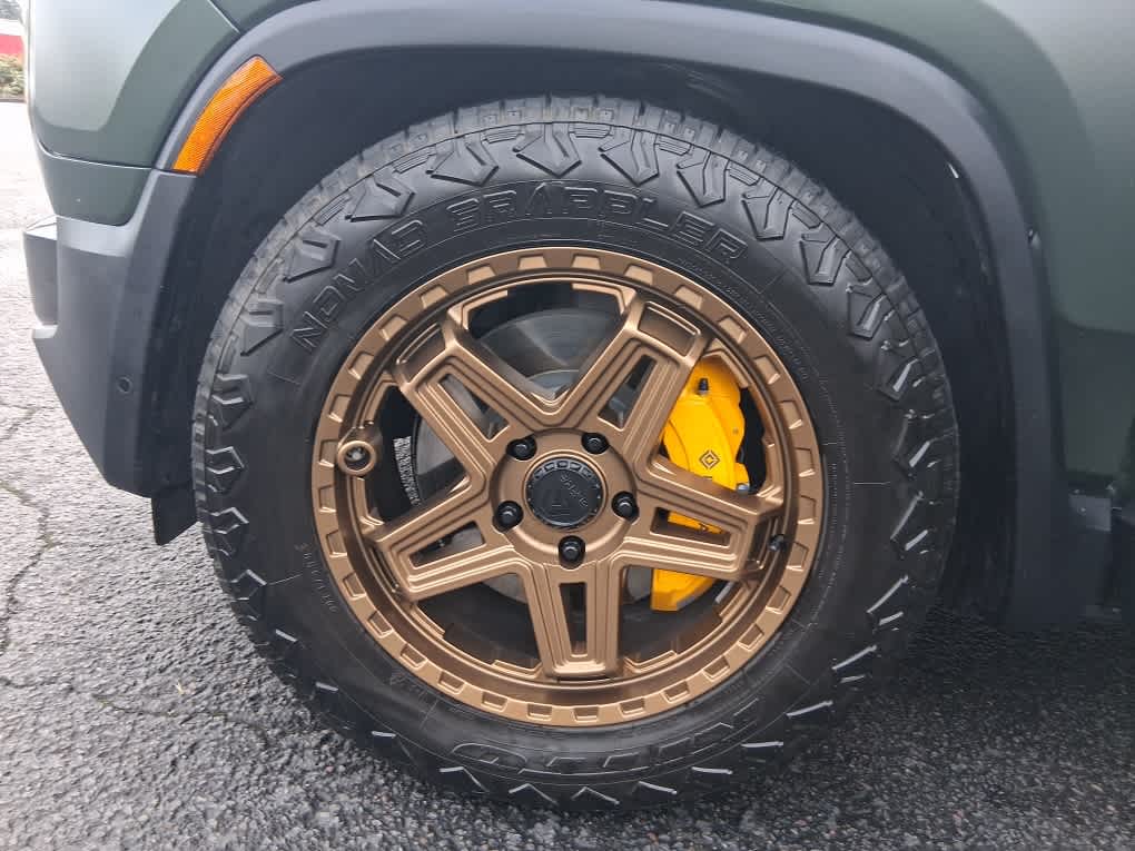 2024 Rivian R1T Adventure