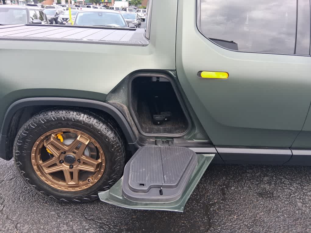 2024 Rivian R1T Adventure