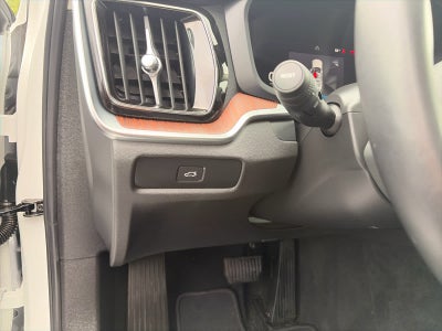 2024 Volvo S60 Plus Dark Theme