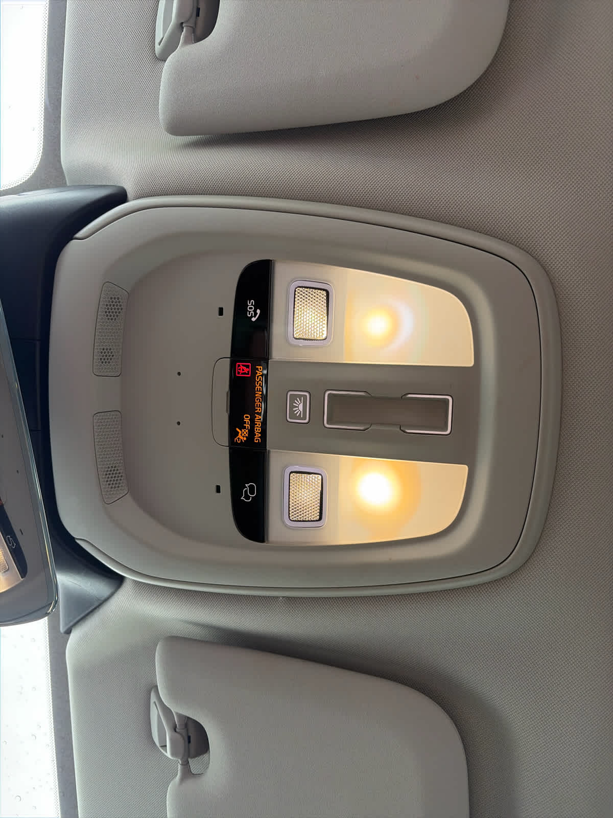 2024 Volvo S60 Plus Dark Theme