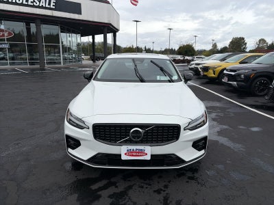 2024 Volvo S60 Plus Dark Theme