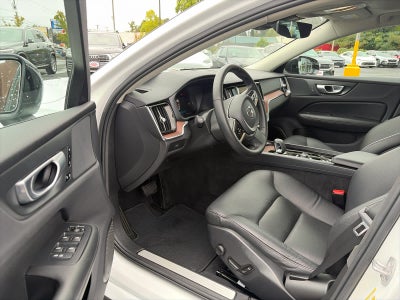 2024 Volvo S60 Plus Dark Theme