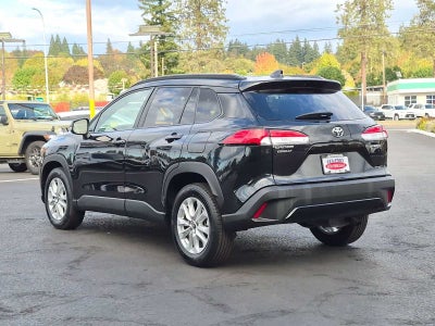 2025 Toyota Corolla Cross LE