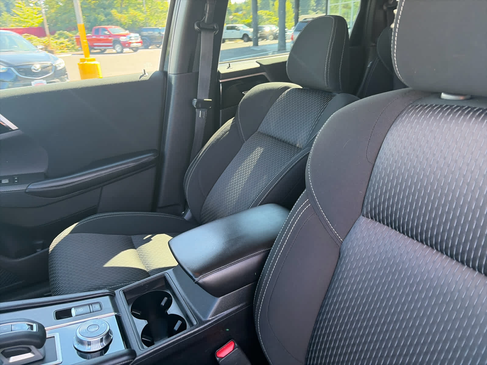 2022 Mitsubishi Outlander ES