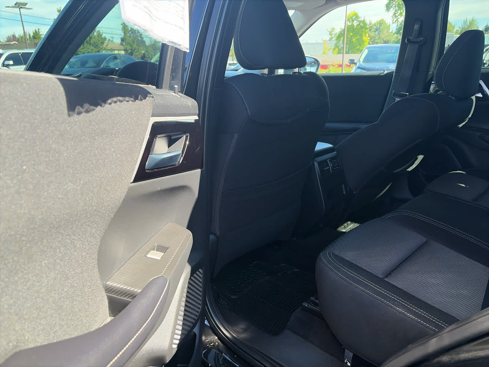 2022 Mitsubishi Outlander ES